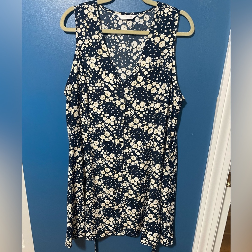 LC Lauren Conrad Navy and White Floral Dress